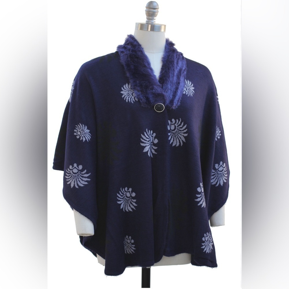 Jon & Anna Navy Blue Cape/ W faux Fur Collar